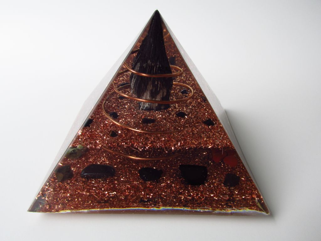 Grounding Orgone Pyramid